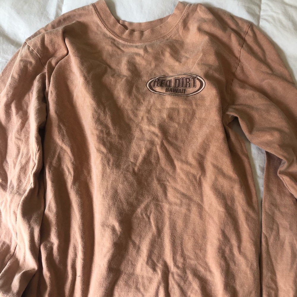 Red dirt Maui long sleeve crew neck t shirt